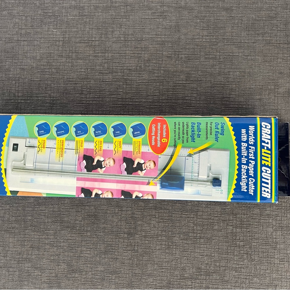 Craft-Lite Cutter with Built-In Backlight - NWT - Picture 7 of 7